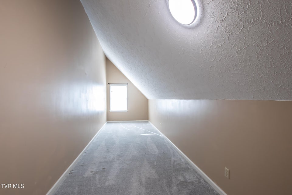 Photo #25: 420 Alexander Avenue