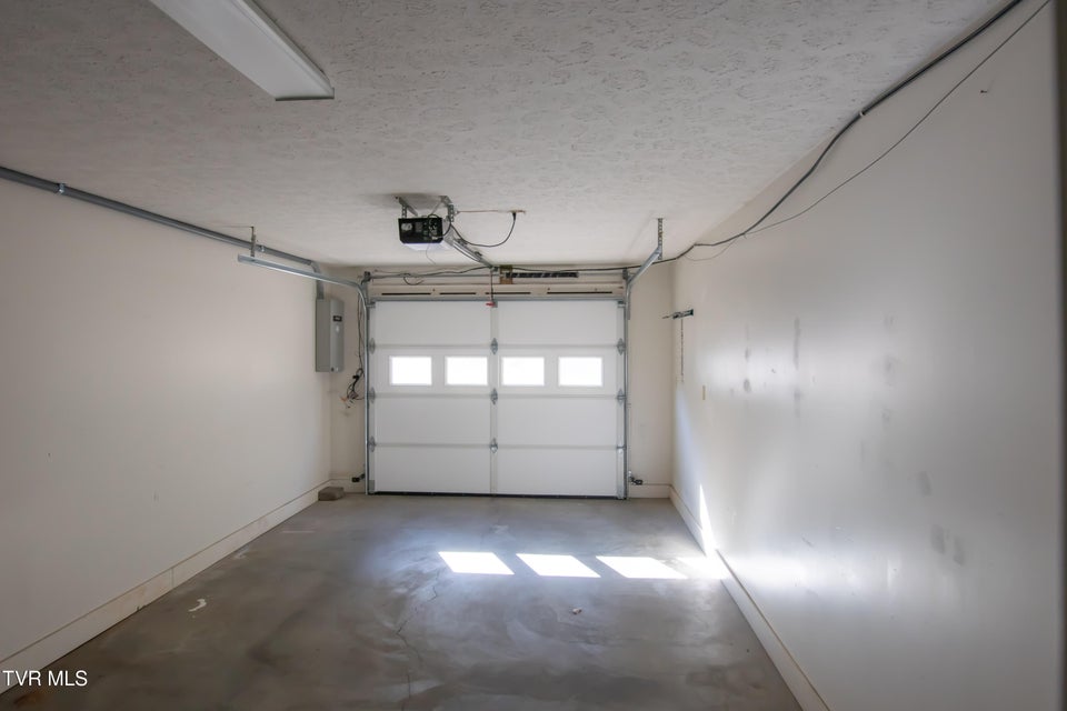 Photo #31: 420 Alexander Avenue