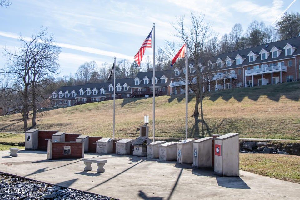 Photo #39: 420 Alexander Avenue