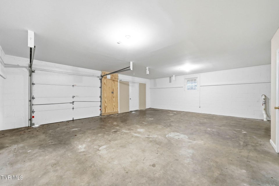 Photo #64: 1812 Boones Creek Road