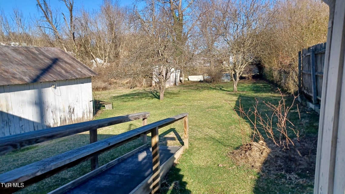 Photo #40: 209 Madison Street