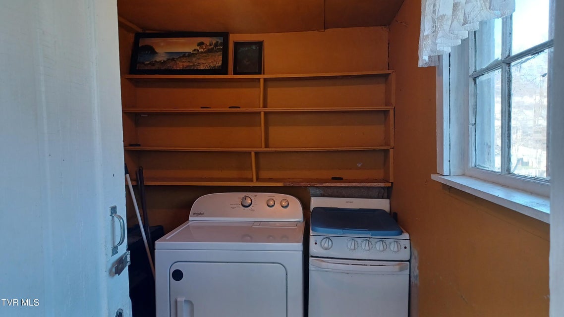 Photo #23: 209 Madison Street