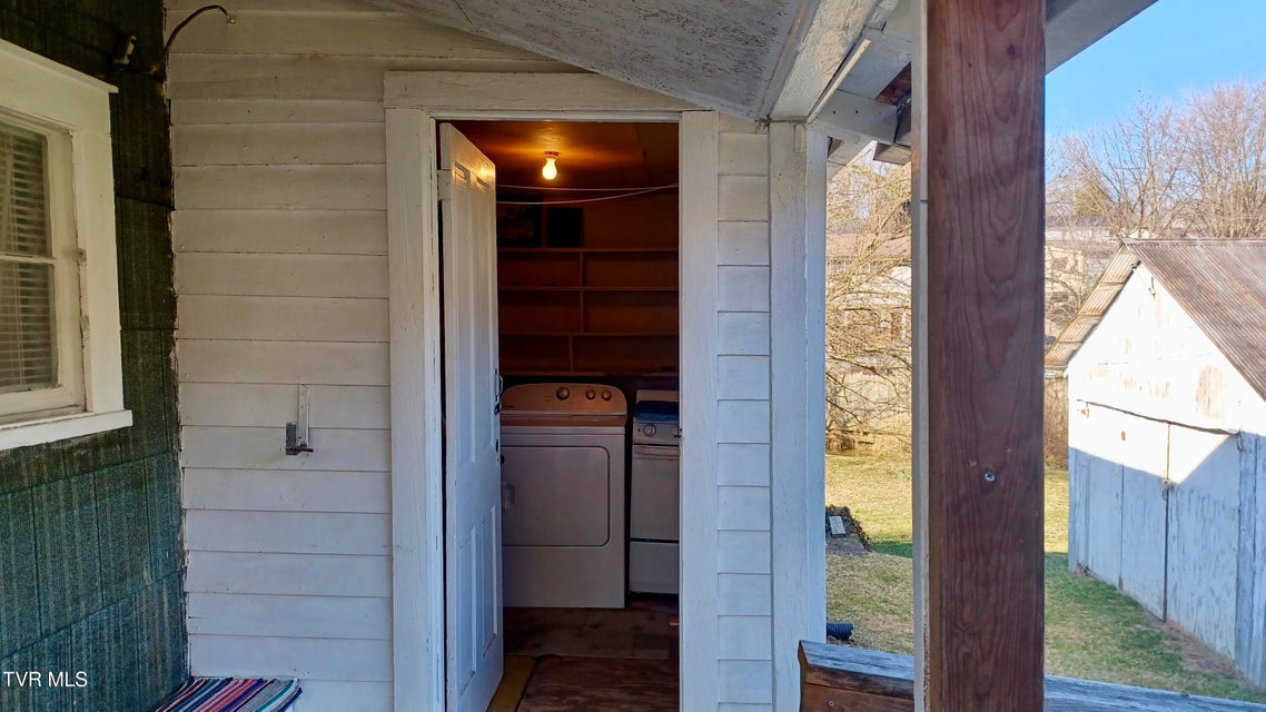 Photo #22: 209 Madison Street