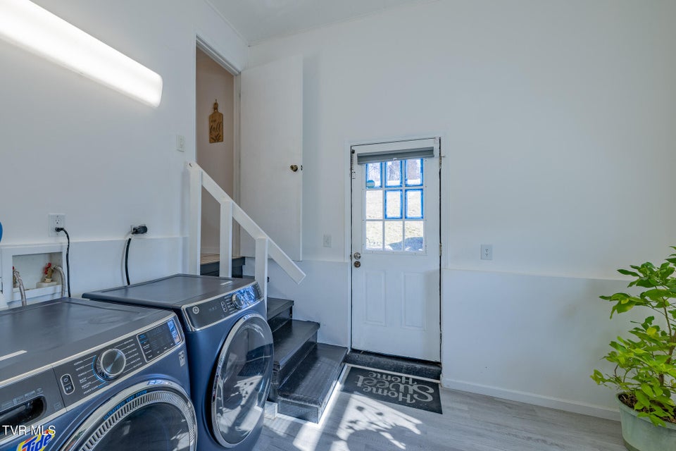 Photo #13: 3216 Brownlow Road