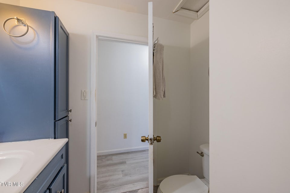 Photo #16: 3216 Brownlow Road