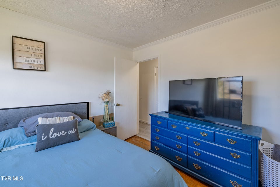 Photo #18: 3216 Brownlow Road