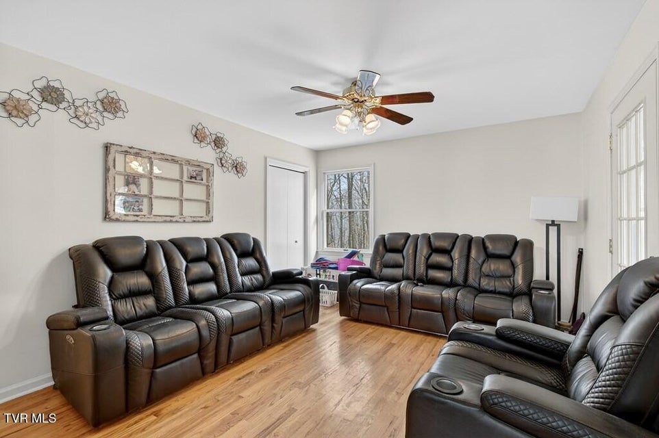 Photo #33: 12034 Waterhouse Lane