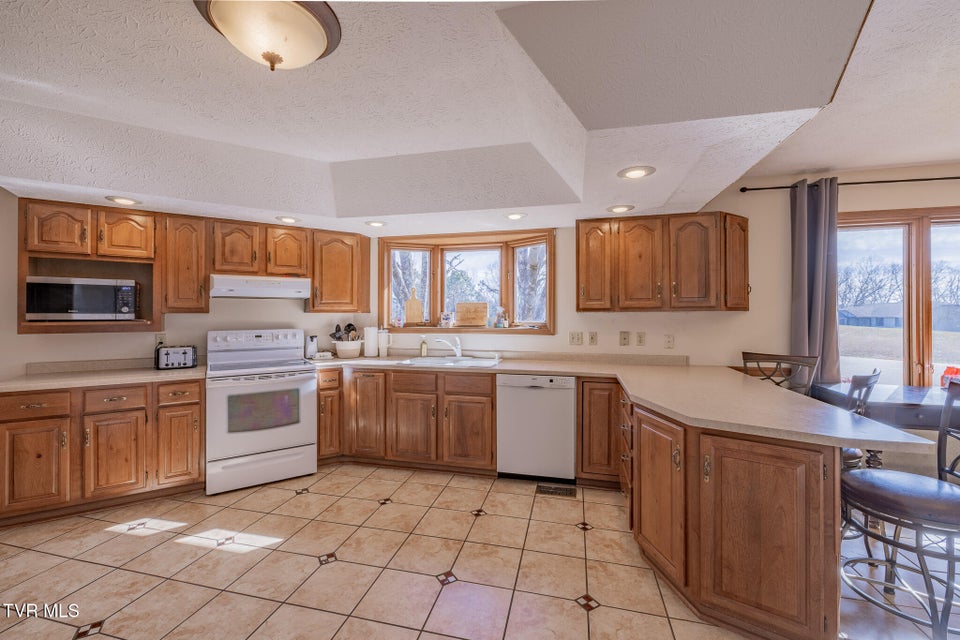 Photo #19: 1331 Bloomingdale Pike