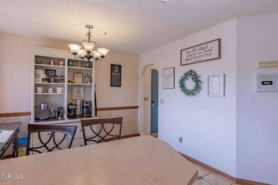 Photo #20: 1331 Bloomingdale Pike