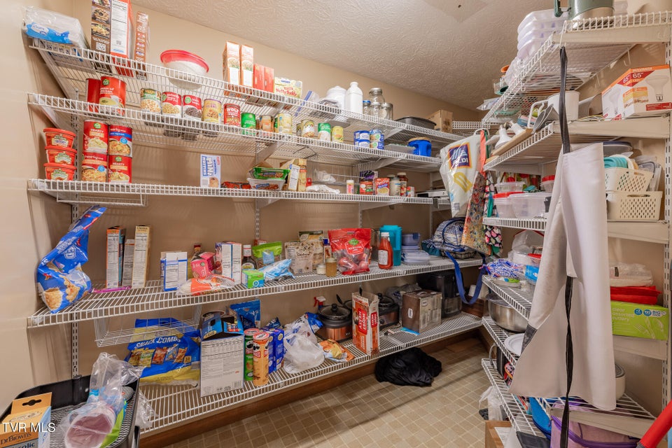 Photo #23: 1331 Bloomingdale Pike