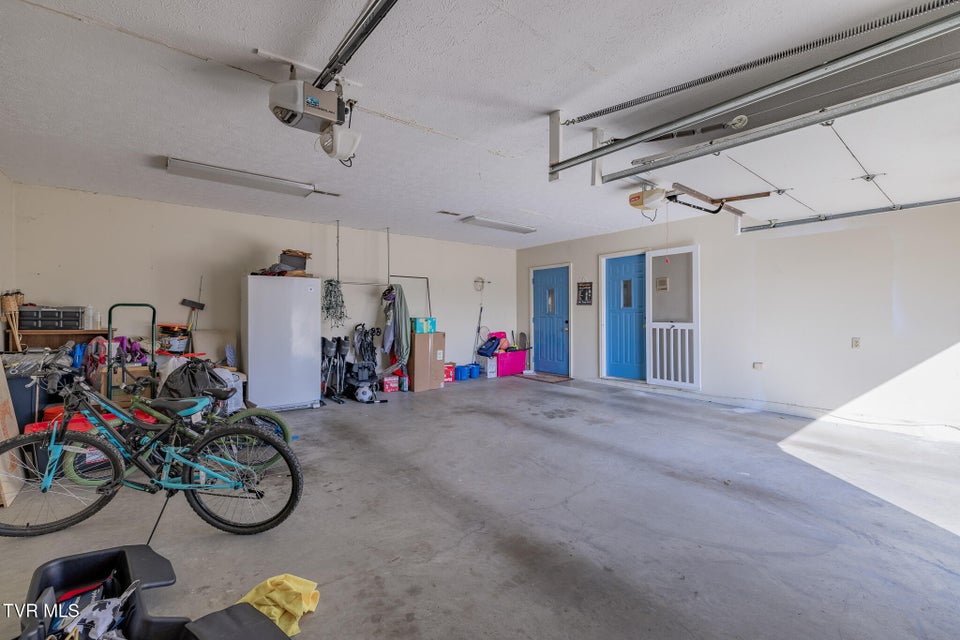 Photo #36: 1331 Bloomingdale Pike