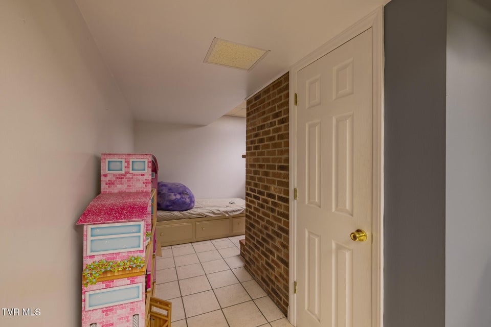 Photo #46: 1331 Bloomingdale Pike