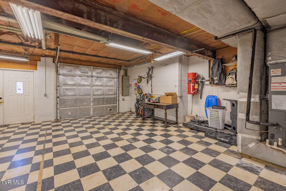 Photo #49: 1331 Bloomingdale Pike