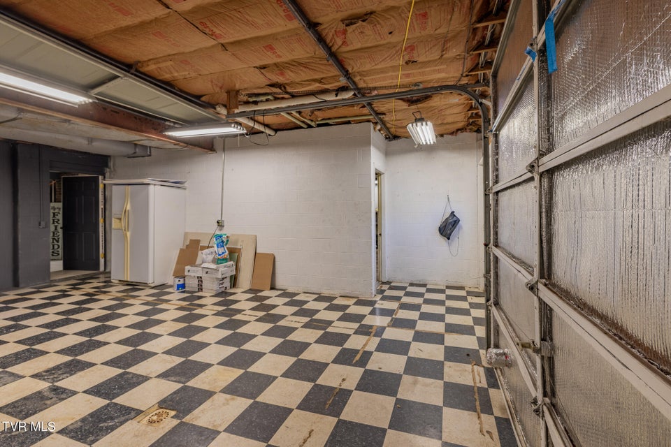 Photo #50: 1331 Bloomingdale Pike