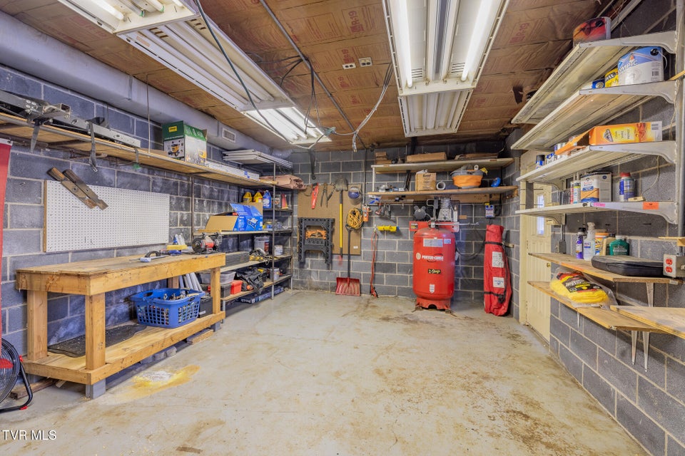 Photo #53: 1331 Bloomingdale Pike