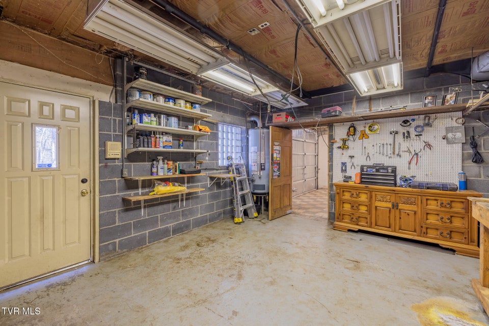 Photo #54: 1331 Bloomingdale Pike