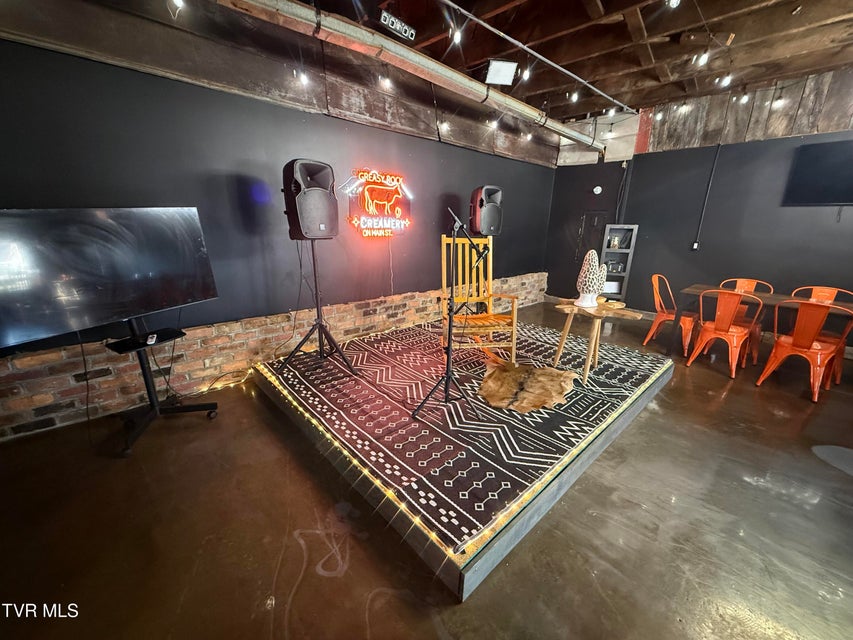 Photo #21: 1097 Main Street