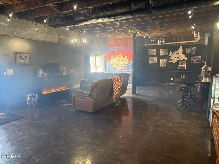 Photo #33: 1097 Main Street