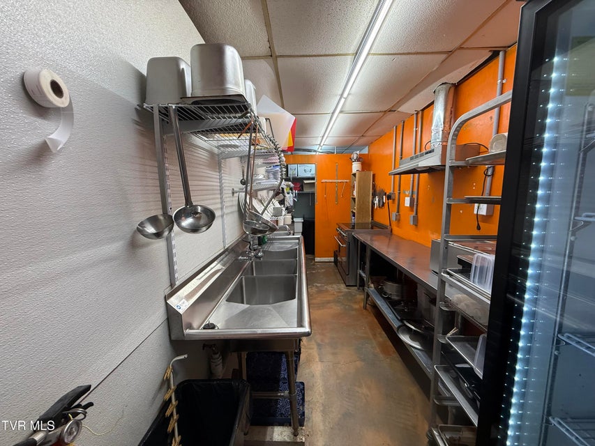 Photo #35: 1097 Main Street