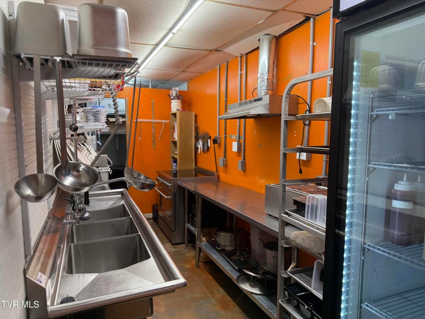 Photo #37: 1097 Main Street