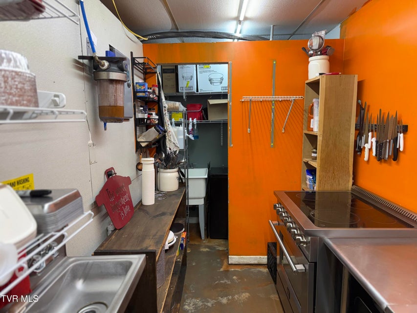 Photo #38: 1097 Main Street