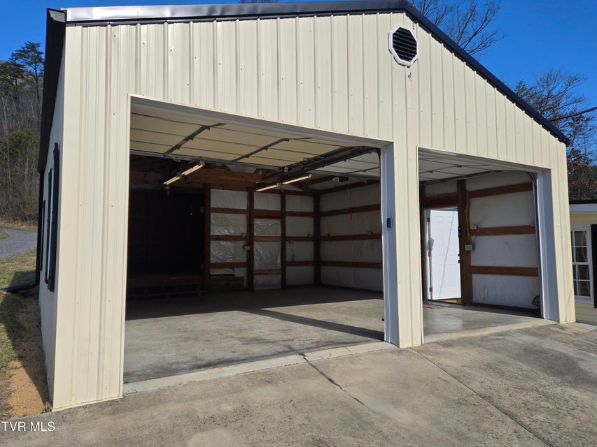 Photo #3: 164 Leaning Tree Drive