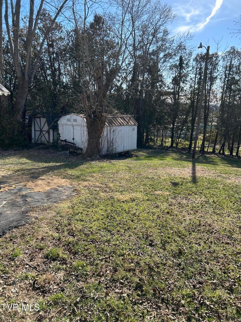 Photo #4: 604 East Church Hill Road