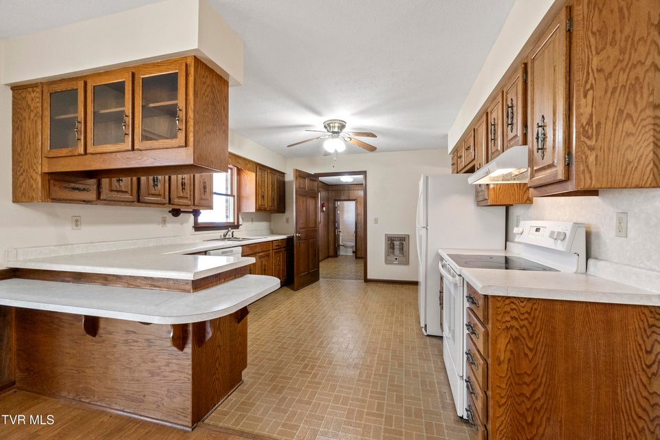 Photo #27: 308 Norton Road