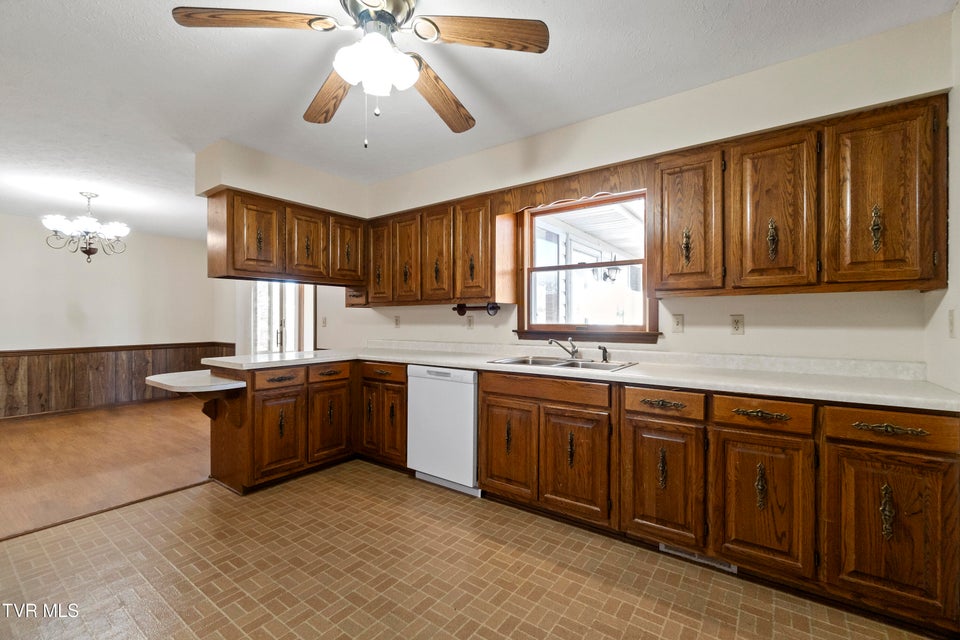 Photo #30: 308 Norton Road