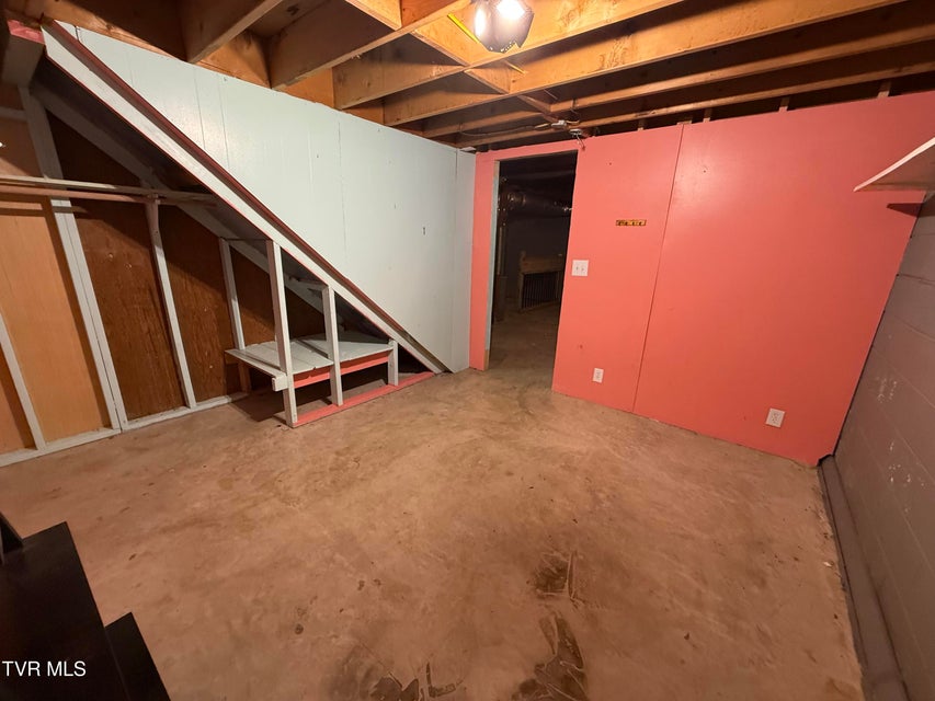 Photo #25: 617 Barton Ridge Road