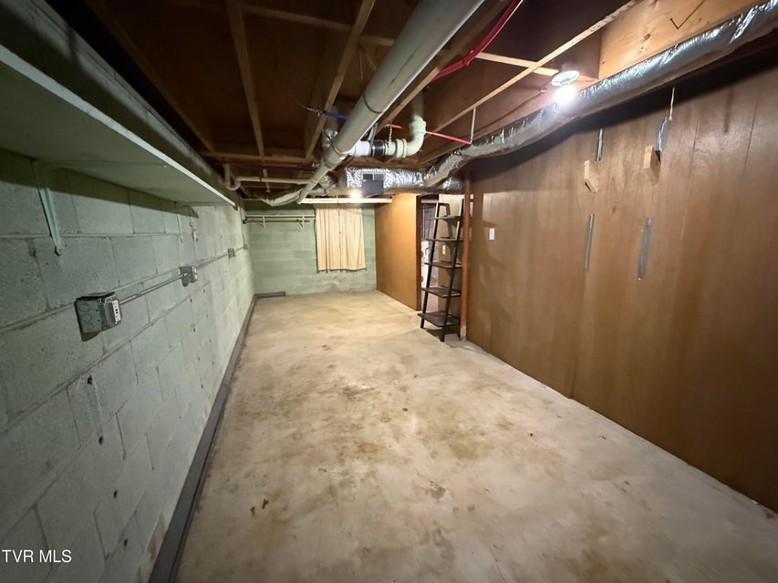 Photo #27: 617 Barton Ridge Road