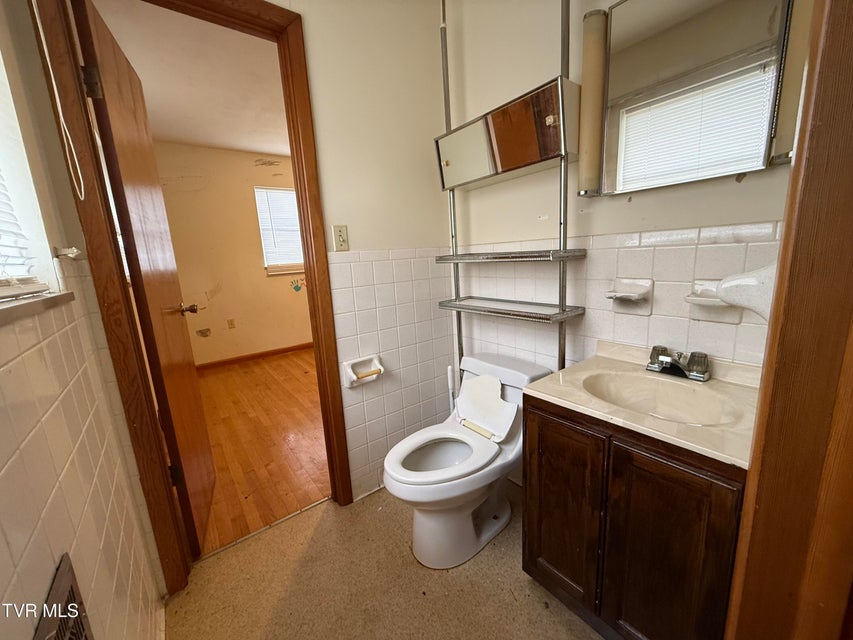 Photo #18: 617 Barton Ridge Road