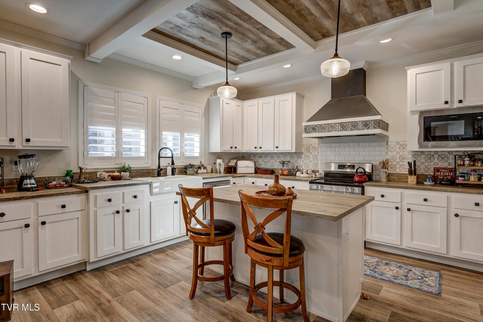 Photo #11: 406 Mathis Road