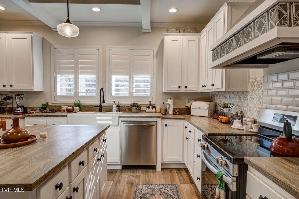 Photo #15: 406 Mathis Road