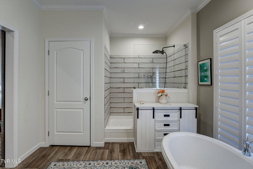 Photo #32: 406 Mathis Road