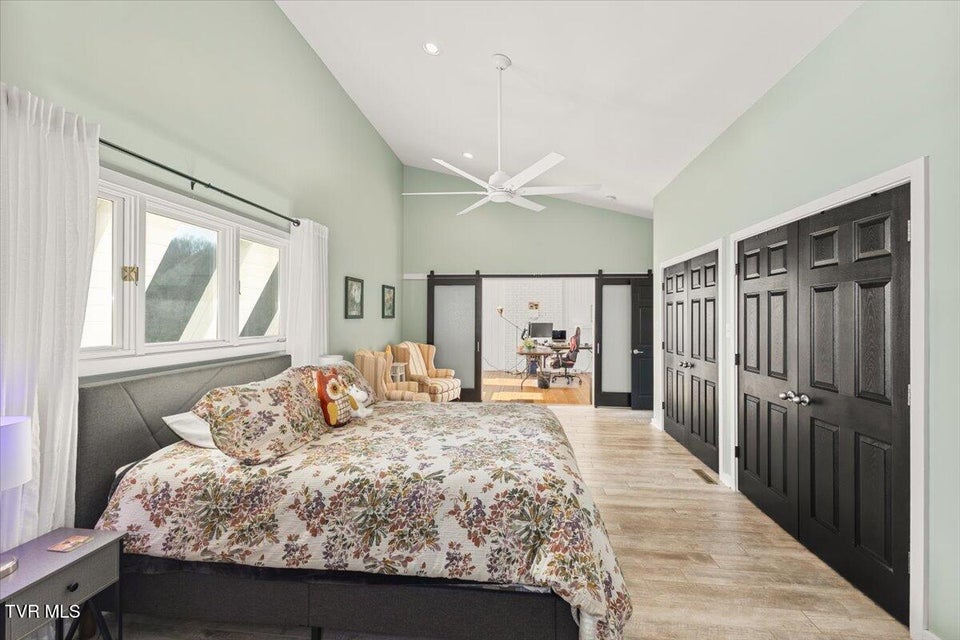 Photo #33: 281 Sugar Hollow Trail