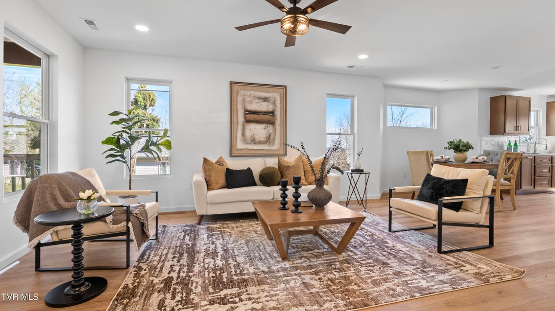 Photo #5: 1021 Ridgecrest Street