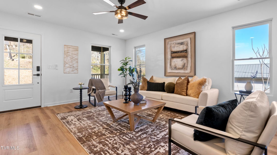 Photo #6: 1021 Ridgecrest Street