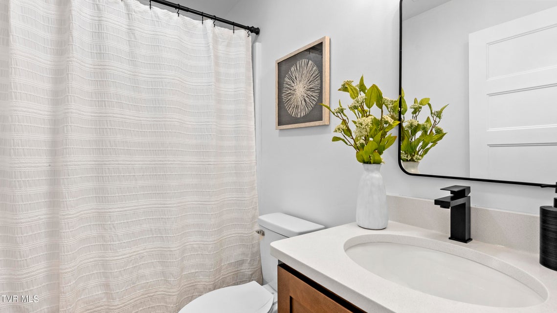 Photo #17: 1021 Ridgecrest Street