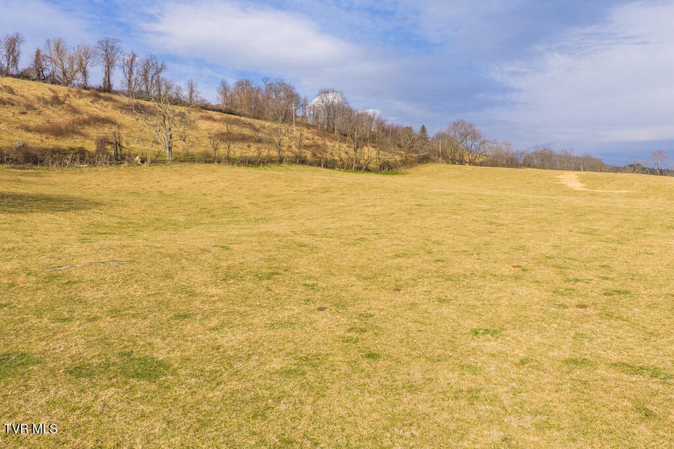 Photo #5: 230 Barnes Lane