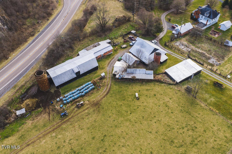 Photo #35: 230 Barnes Lane