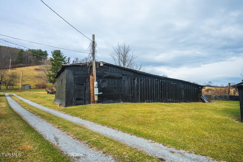 Photo #60: 230 Barnes Lane