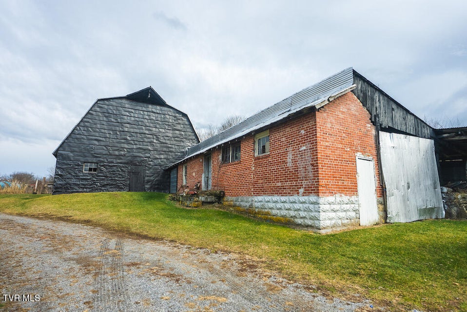 Photo #65: 230 Barnes Lane