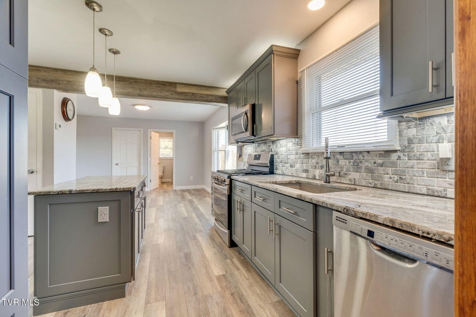 Photo #12: 1137 Old Stage Road