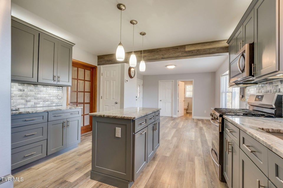 Photo #13: 1137 Old Stage Road