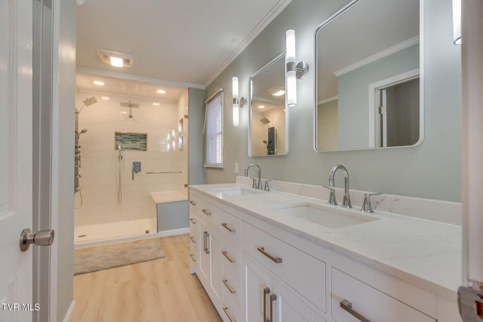 Photo #22: 1137 Old Stage Road