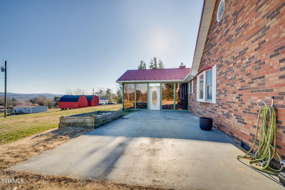 Photo #33: 1137 Old Stage Road