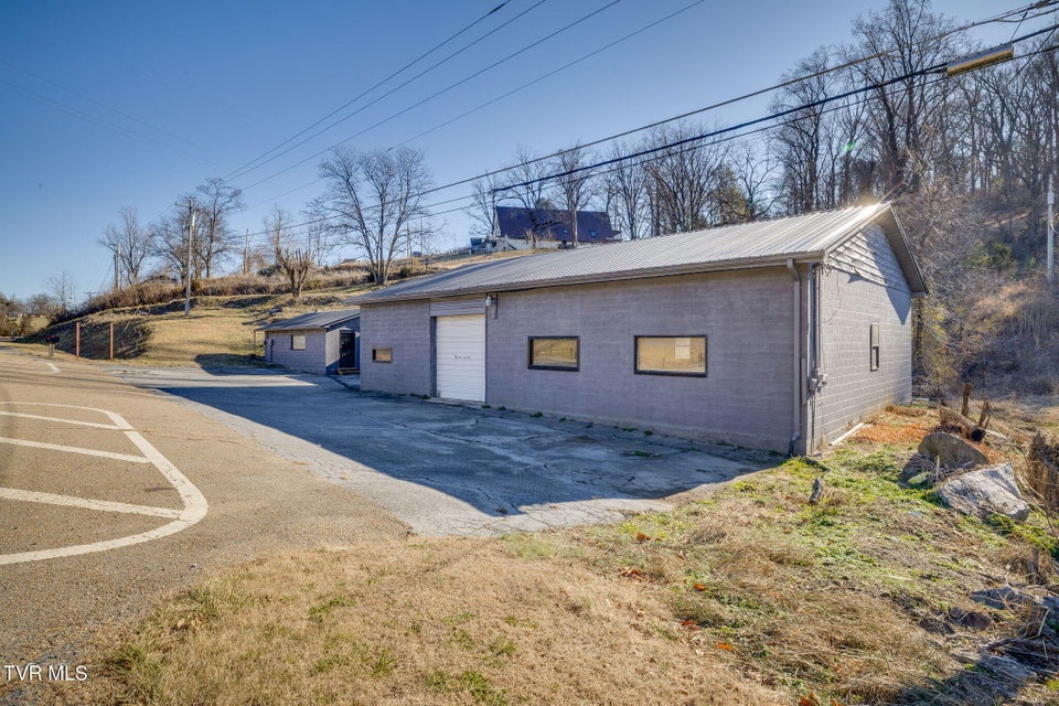 Photo #3: 901 Watauga Road