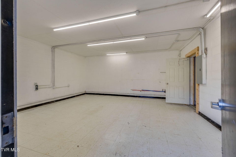 Photo #7: 901 Watauga Road