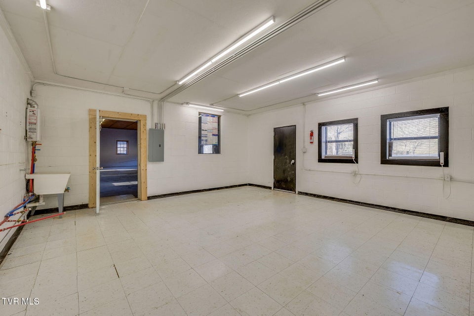 Photo #9: 901 Watauga Road